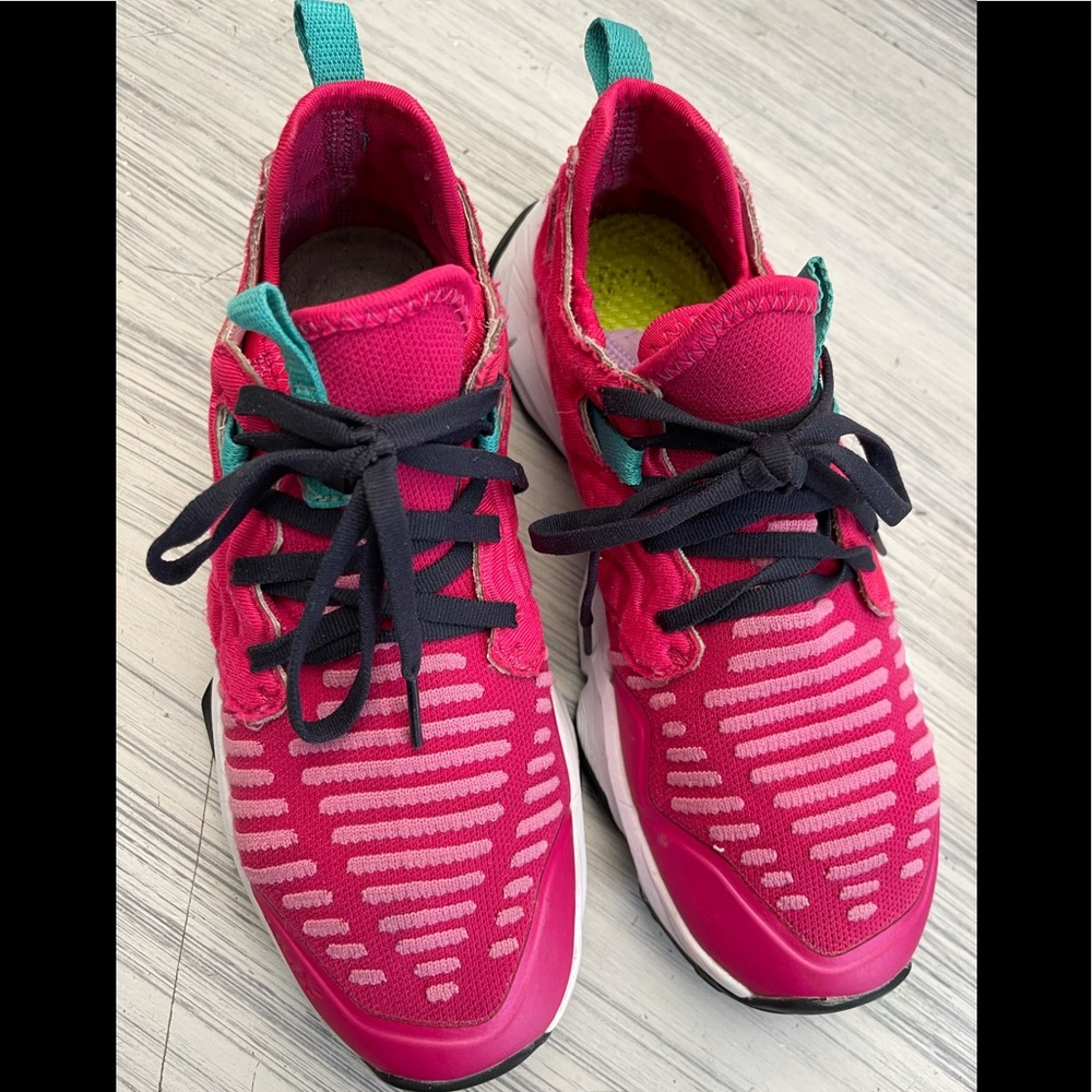 RAX Sneakers size 8